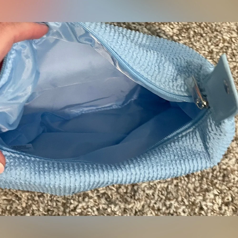 NEW- Kate Spade Blue Cosmetic Pag/Purse - Picture 7 of 7